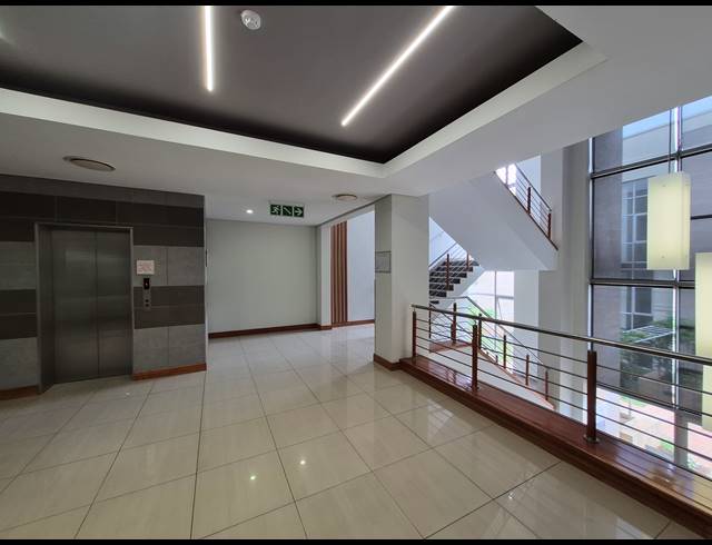1,013M² OFFICE TO LET IN ILLOVO
